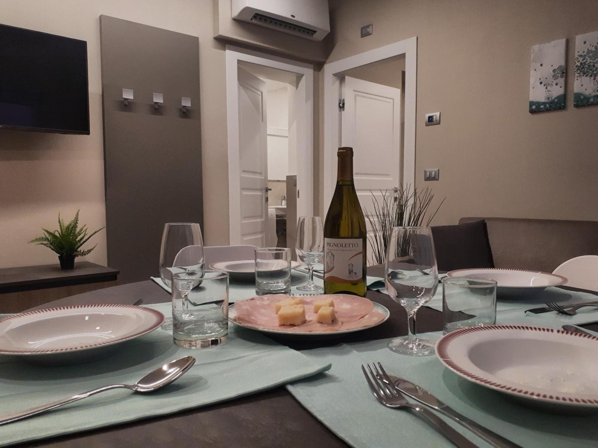 Smart Apartment Maggiore - Twa Bologna Buitenkant foto